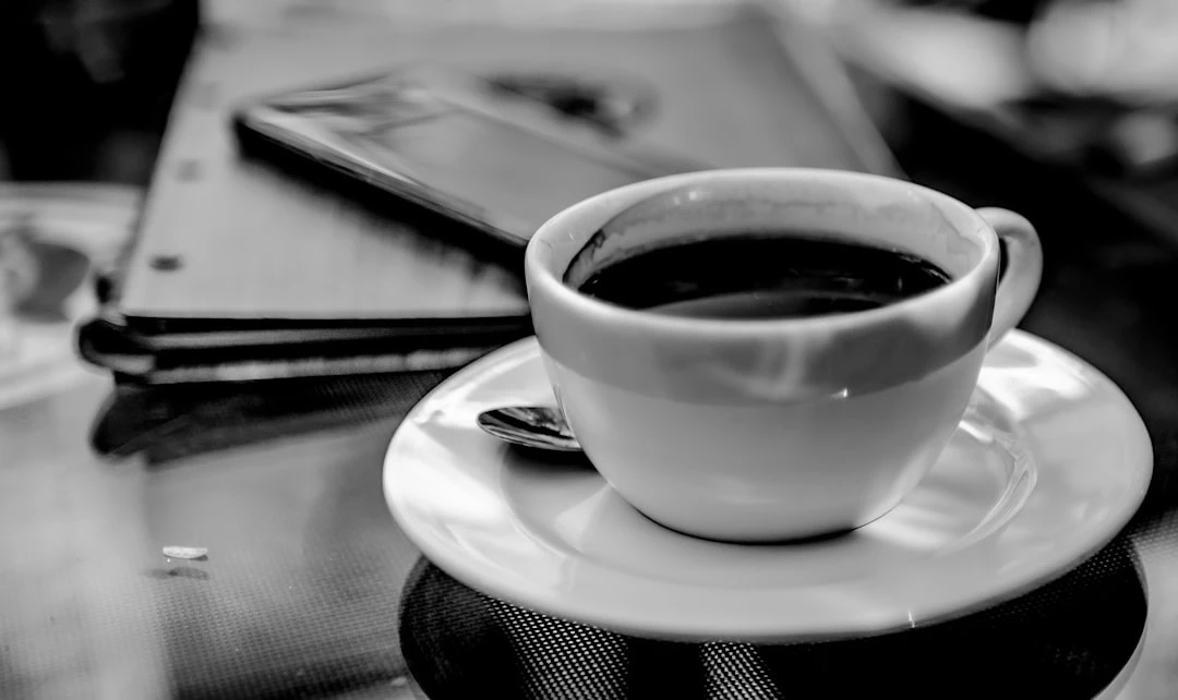 Lungo vs Americano: What's the Difference Between These Coffee Drinks?