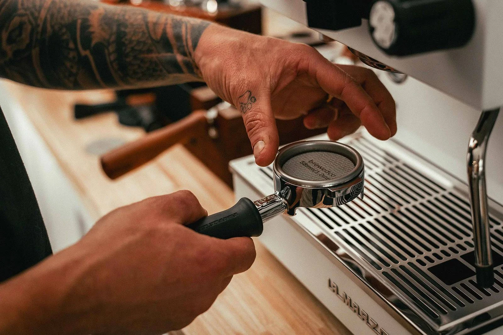 Espresso Puck Screen: The Guide to Better Shots in 2025