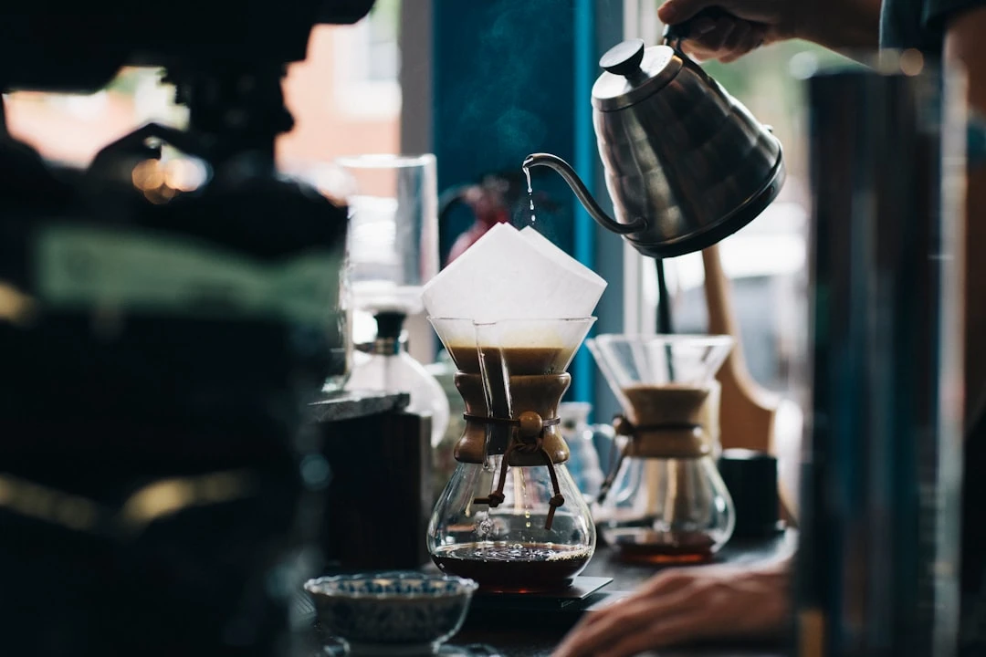 The Perfect Chemex Grind Size: A Brewing Guide